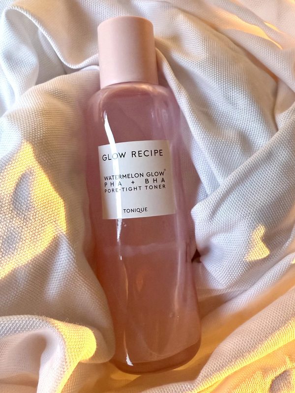 Glow Recipe toner golden light